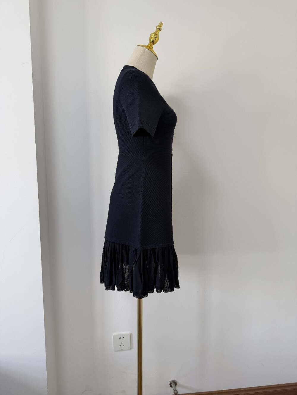 Sandro Mini knit dress with ruffles - Picture 11 of 14